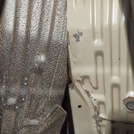 Unterbodenschutz entfernen